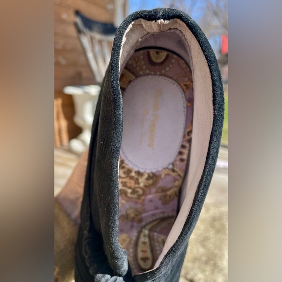 Hush Puppies Black Suede Ankle Bootie - Picture 9 of 10